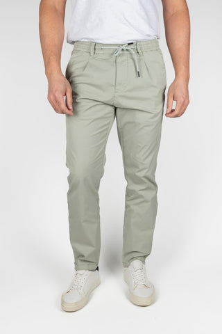 Trez sage green Lepor pants