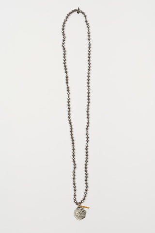 Arvyn dark grey necklace