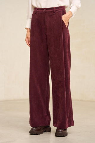 Calças Érval cor de vinho