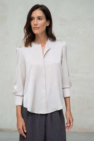 Blusa Fermo nude arrugada