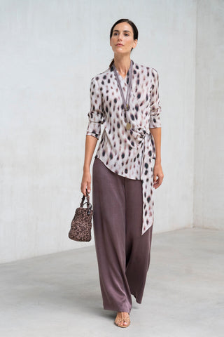 TOP ESTAMPADA CRUZADA LAZO BEIGE-CRUDO