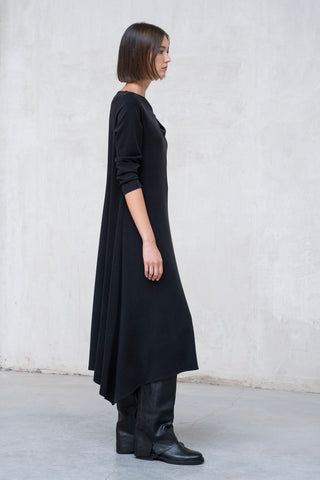 VESTIDO ESCOTE ASIMÉTRICO NEGRO