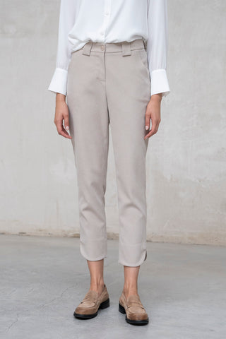 PANTALON SEMIRRECTO BAJO ABIERTO BEIGE
