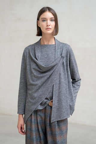 CHAQUETA PUNTO ASIMÉTRICO GRIS