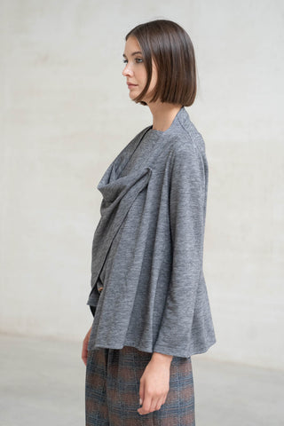 CHAQUETA PUNTO ASIMÉTRICO GRIS