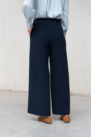 PANTALÓN RECTO AZUL MARINO