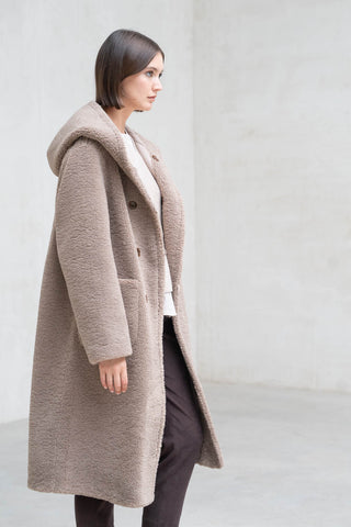 ABRIGO LARGO CAPUCHA REVERSIBLE TOSTADO