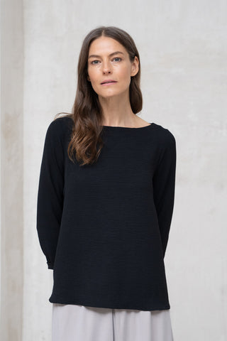 JERSEY TREVI CUELLO BARCO NEGRO