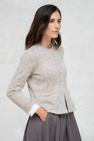 CHAQUETA PUNTO ALBA ENTALLADA CUELLO CAJA ARENA