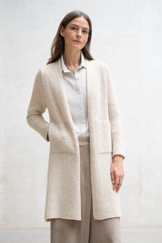 CHAQUETA LARGA CON BOLSILLOS BEIGE