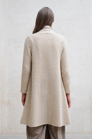 CHAQUETA LARGA CON BOLSILLOS BEIGE