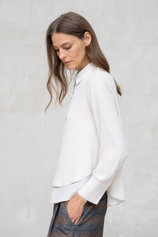 CAMISA COMO DOBLE CAPA HUESO