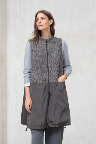 CHALECO MANTOVA LARGO DOS TEJIDOS GRIS