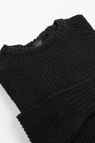 SUETER SUPERIOR NEGRO