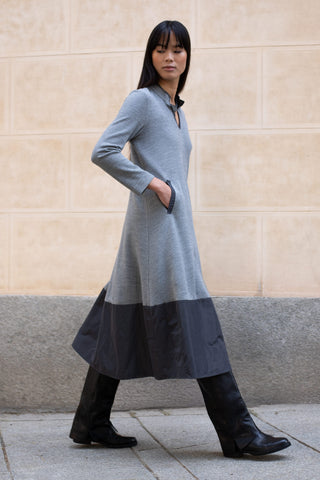 VESTIDO MARSELLA PUNTO CUELLO MAO BAJO TECNOLÓGICO