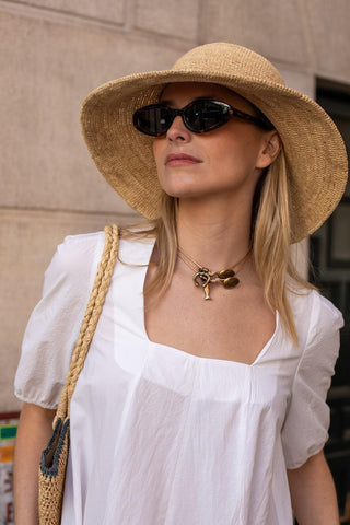 Colar Nerelia em latão