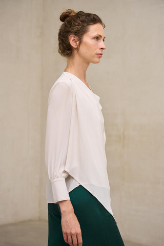 Érne off-white blouse