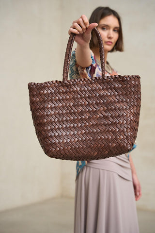 Bolso Sune trenzado de piel marrón